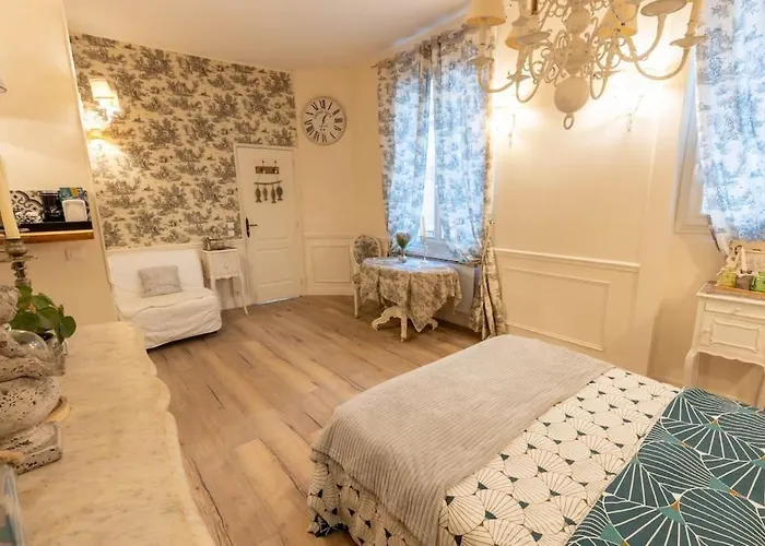 A 2 Pas De La Tour Eiffel Appartement Paris